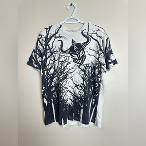 Top Size S/M Black and White Graphic T-Shirt